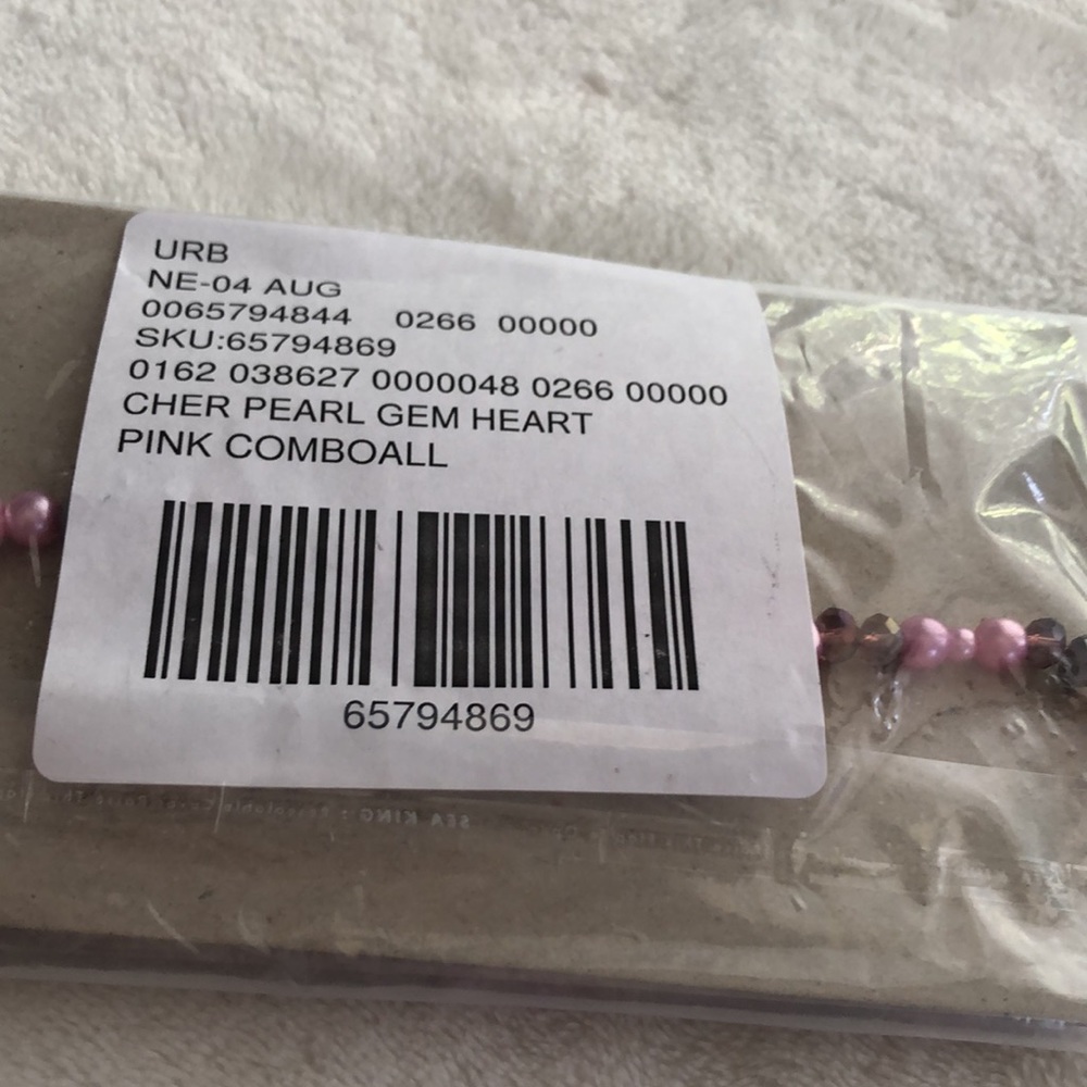 New Urban outfitters Cher Pearl Gem Heart necklace, choker - Picture 10 of 10